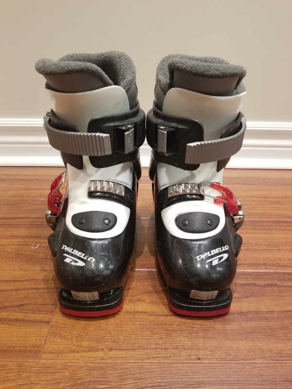 Dalbello CX Sport Size 4 (US) Ski Boots in Ski in Oakville / Halton Region - Image 2