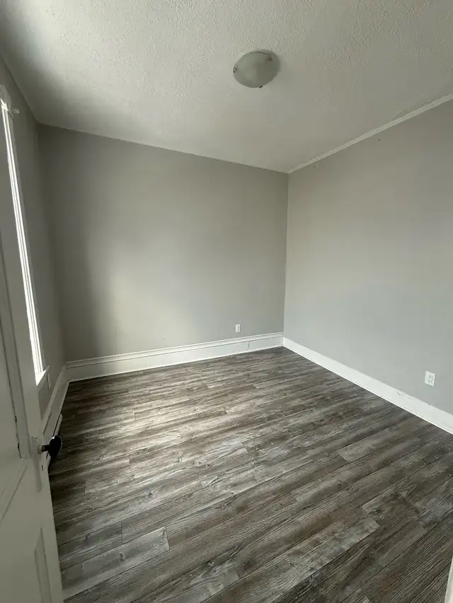 4 Bedroom Apartment in Long Term Rentals in Saint John - Image 7