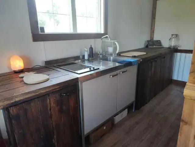 Gorgeous new Lake Cabin on Huge Lot in Houses for Sale in Edmonton - Image 6