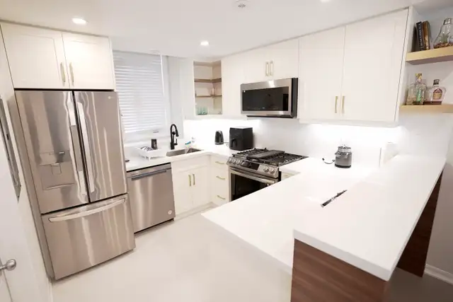 FURNISHED ROOM for rent in a newly renovated 3b townhouse  in Room Rentals & Roommates in City of Toronto - Image 4
