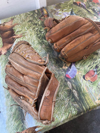 1970s winnwell 770 child baseball mitt and 1970scuroflex mitt