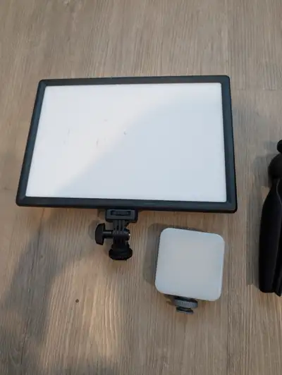 Matériel éclairage vidéo Neewer + smallrig + manfrotto, View more