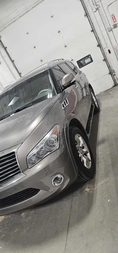 In super excellent condition Alberta active status. Winter tires on.