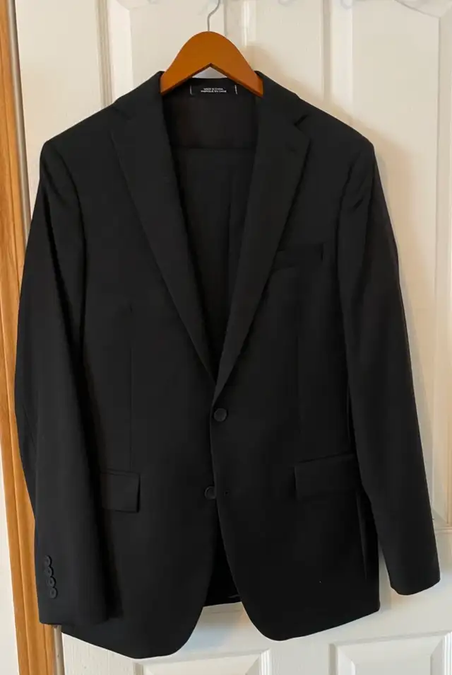 Men’s Suit in Men's in St. Albert - Image 3