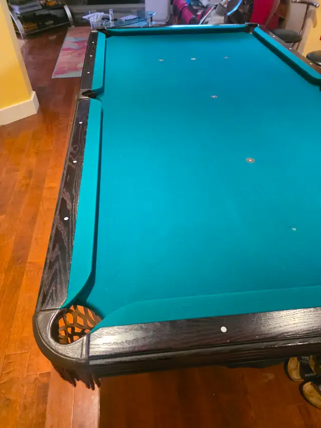 Olhausen Pool Table 8x4 in Toys & Games in Oshawa / Durham Region - Image 4