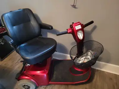 Good condition hardly used kept inside New battery's
