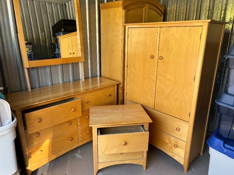 4Piece Bedroom Set Armoire, Dresser, Nightstand, Mirror Dressers