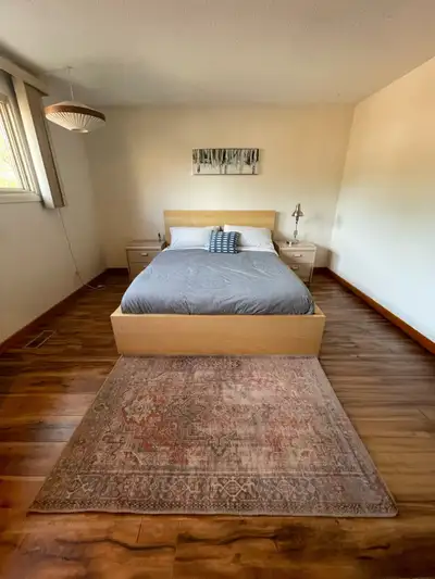 This room is for female only- no sharing room! Available starting December 2025 Furnished room avail...