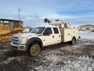 2012 Ford F-550 Crew Cab Mechanics Truck 236,XXX kms 6,936 total hrs (3,460 idle) IMT crane & air co...
