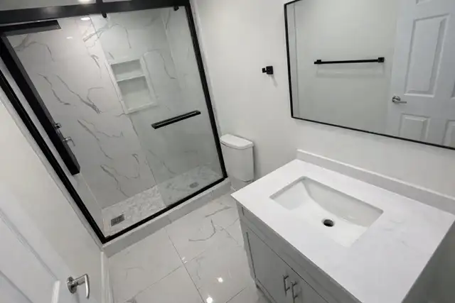 Private Room for Rent in Room Rentals & Roommates in Oshawa / Durham Region - Image 6