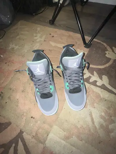 Jordan retro 4 green glow, View more