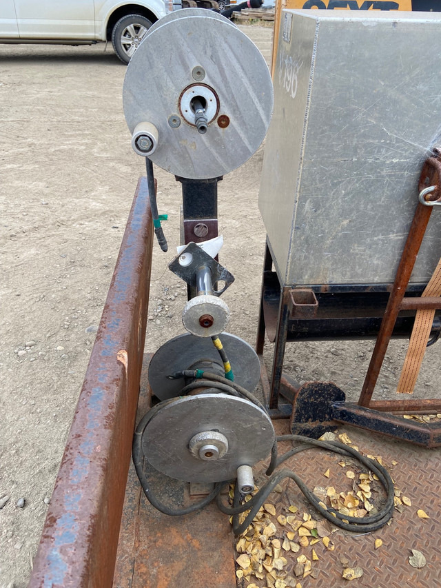 Long box 8’ welding skid - nice  in Other in Edmonton - Image 3