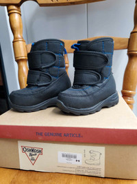 TODDLER SIZE 5 BOOTS ***LIKE NEW***