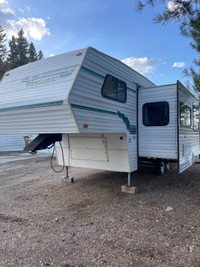 1995 vanguard 5th wheel camper