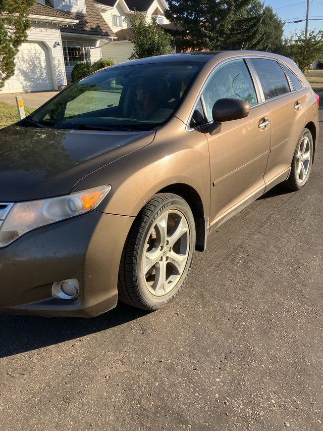 Toyota Venza in Cars & Trucks in Edmonton - Image 3