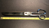 Paire de ciseau de tailleur longueur 26 cm ( signé nogent )