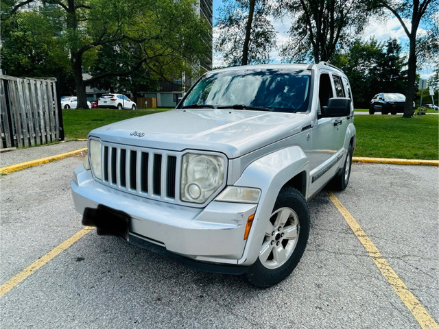 2011 Jeep Liberty 4x4 in Cars & Trucks in City of Toronto