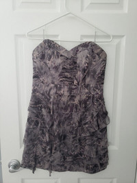 Guess brand purple grey dress size 9 / Robe Guess mauve gris