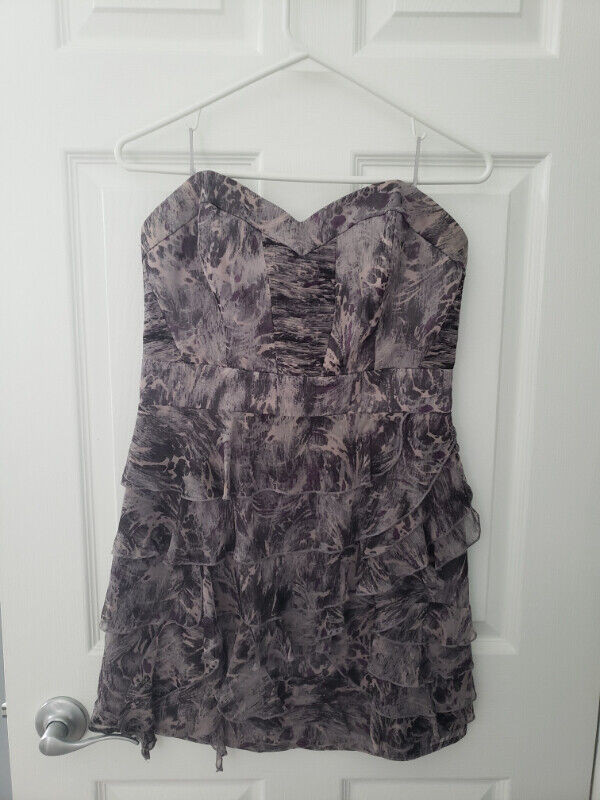 Guess brand purple grey dress size 9 / Robe Guess mauve gris dans Femmes - Robes et jupes  à Laval/Rive Nord
