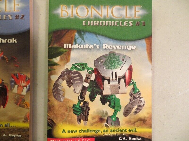 BIONICLE BOOK LOT in Children & Young Adult in Belleville - Image 4