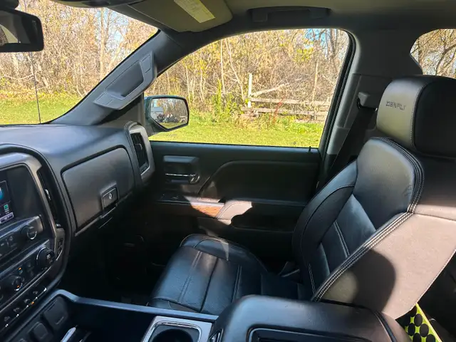 2017 GMC Sierra Denali595518123210844168