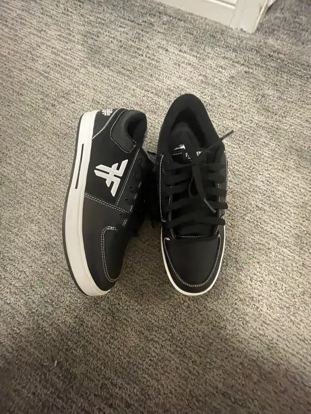 20th anniversary fallen skateboard shoes in Men's Shoes in Calgary - Image 4