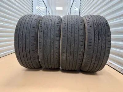 4 Tires 190$ for all Size 205/55 R16 All-season tires Kumho Solus Located in my storage. 1460 The Qu...