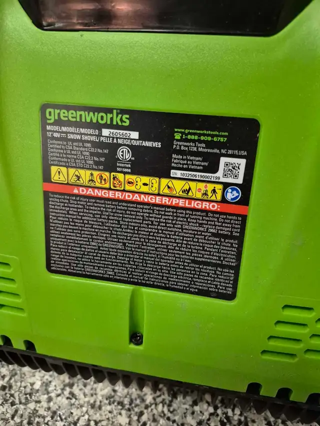 Pelle Electrique Greenworks 12 pouces in Lawnmowers & Leaf Blowers in Laval / North Shore - Image 4