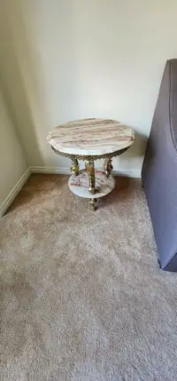 Coffee table/two side tables set