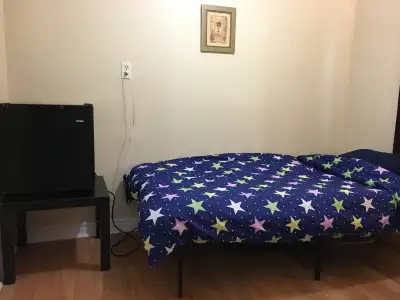 $620 1/F bedroom at Eglinton & Dufferin