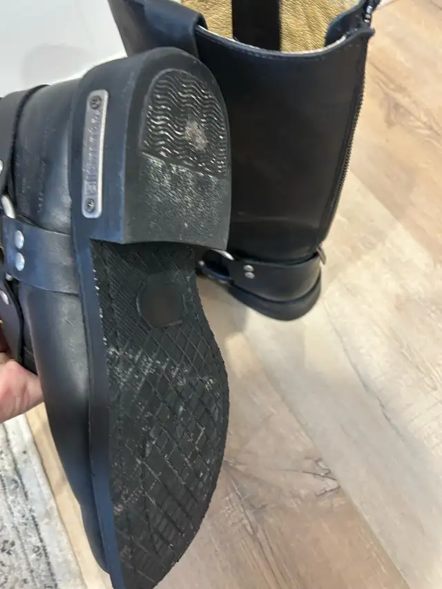  Motorcycle Boots Men’s   Sz 9  in Men's in Calgary - Image 5