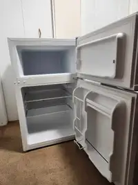 Danby Mini fridge and freezer 75$