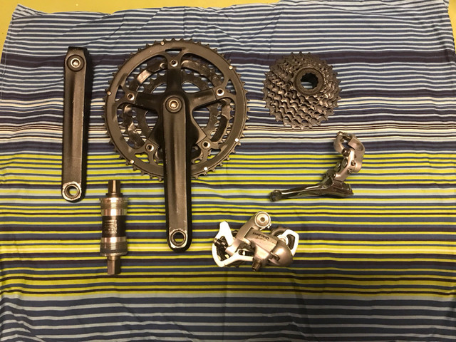 Pièces de vélo / Bicycle parts dans Châssis et pièces  à Ville de Montréal