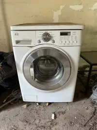 LG washer / dryer
