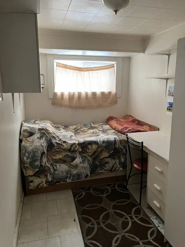 A Cozy Furnished room All-inclusive Leslie