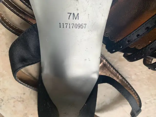 Wedge Shoes size 7.5 in Women's - Shoes in Oshawa / Durham Region - Image 4