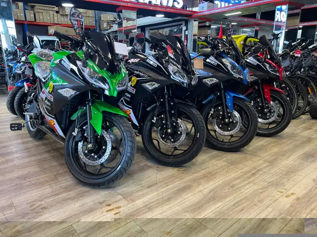 MASSIVE SUMMER SALE! MOTORCYCLE STYLE EBIKES! $3,299 in eBike in Markham / York Region - Image 3