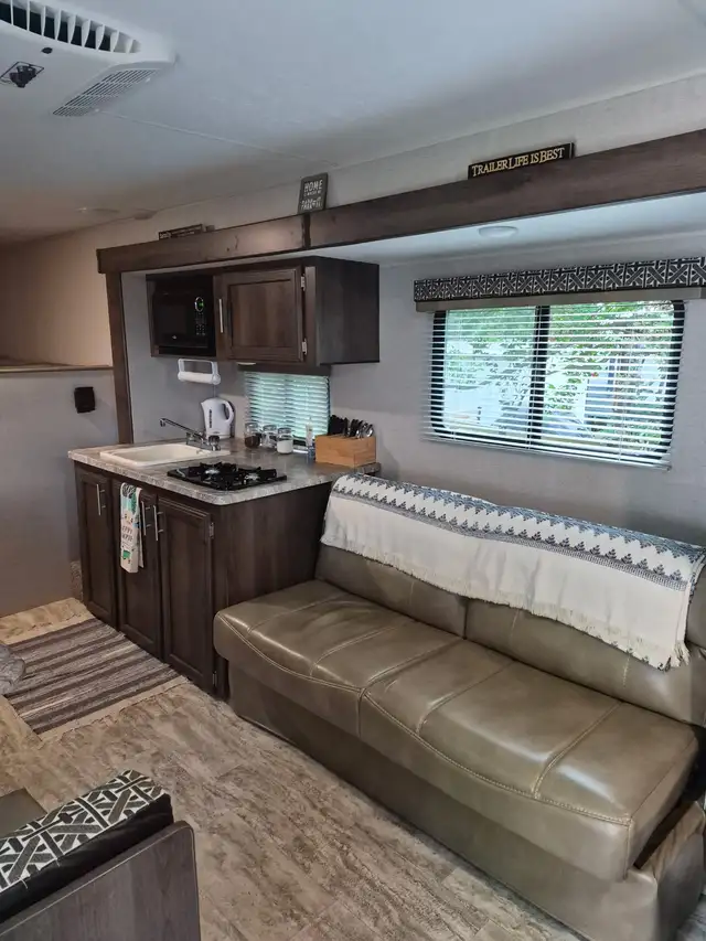 2019 KZ Escape Trailer in Travel Trailers & Campers in Grand Bend - Image 6