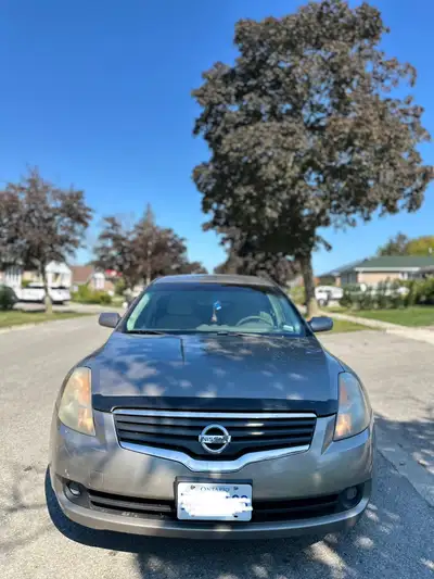 Nissan Altima 2008. Dual Exhaust. 2.5S. 261,918 KM. The speed on this car is amazing! The engine is...