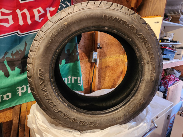 P275/55R20 Goodyear Wrangler SR-A tire in Tires & Rims in Swift Current