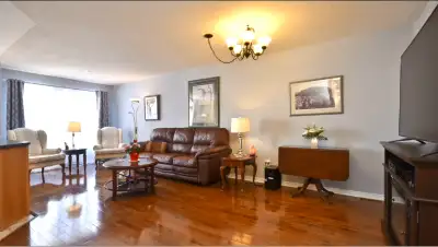 Kanata North Housemate Wanted. All Utilities are included! 3 Bedrooms (1 available) 2.5 Bathrooms AV...