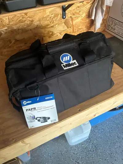 Brand new never taken out of the plastic 1500$ Pick up in Enfield