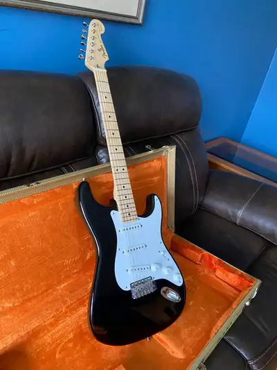 Fender Stratocaster Eric Clapton Blackie Artist Series, View more