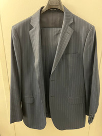 Tip Top Tailors 38R Navy Blue Pinstripe Suit