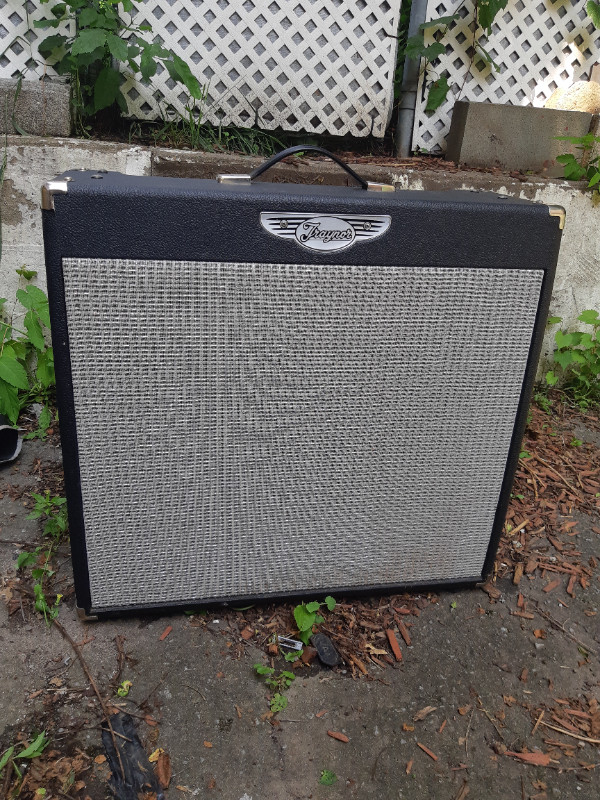 Traynor YCV80Q Custom Valve 80-Watt 4x10" Guitar Combo in Amps & Pedals in City of Montréal