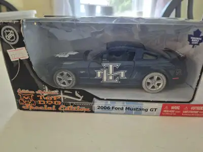Maisto 2006 Ford Mustang GT, View more