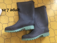 Heavy duty rubber boots 7