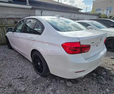 Needs Front bumper, headlight, and windshield. Parts can be arranged. Do it yourself and save the $$...