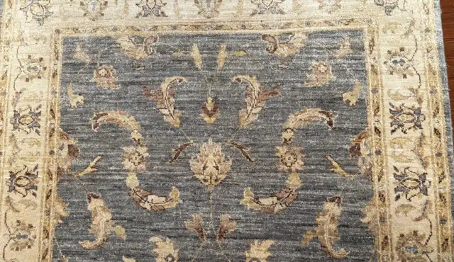 ELTE Pakistan Wool / Cotton 4x6 Area Rug in Rugs, Carpets & Runners in Markham / York Region - Image 3