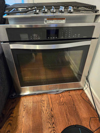 Whirlpool Gold Series Gas Cooktop and Wall Oven